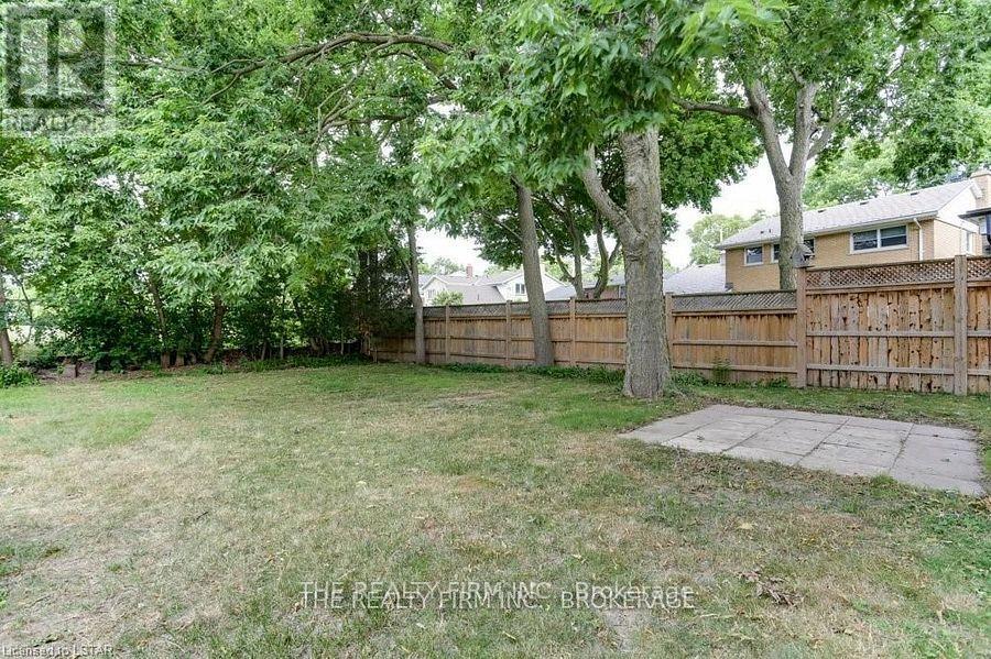 Main - 425 Ridout Street S, London South, Ontario  N6C 4A2 - Photo 21 - X12649798
