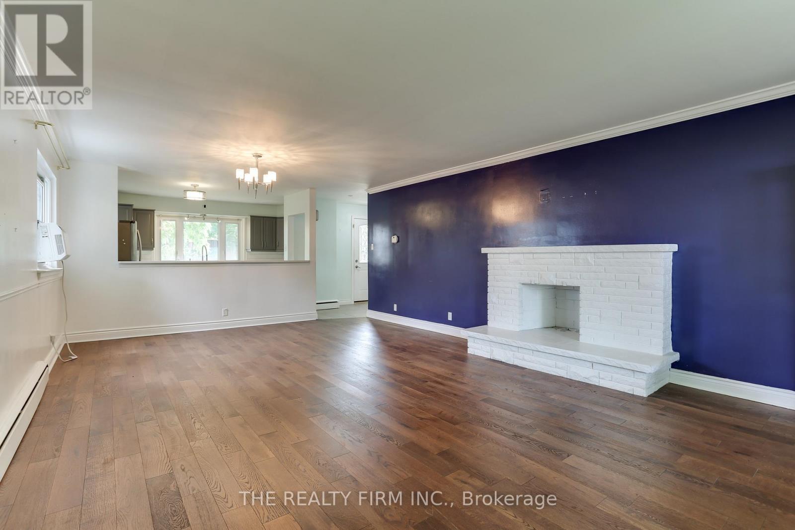 Main - 425 Ridout Street S, London South, Ontario  N6C 4A2 - Photo 7 - X12649798