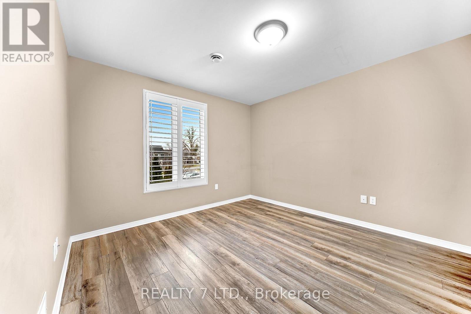 209 - 16 Sullivan Avenue, Thorold, Ontario  L2V 2Y2 - Photo 14 - X12644478