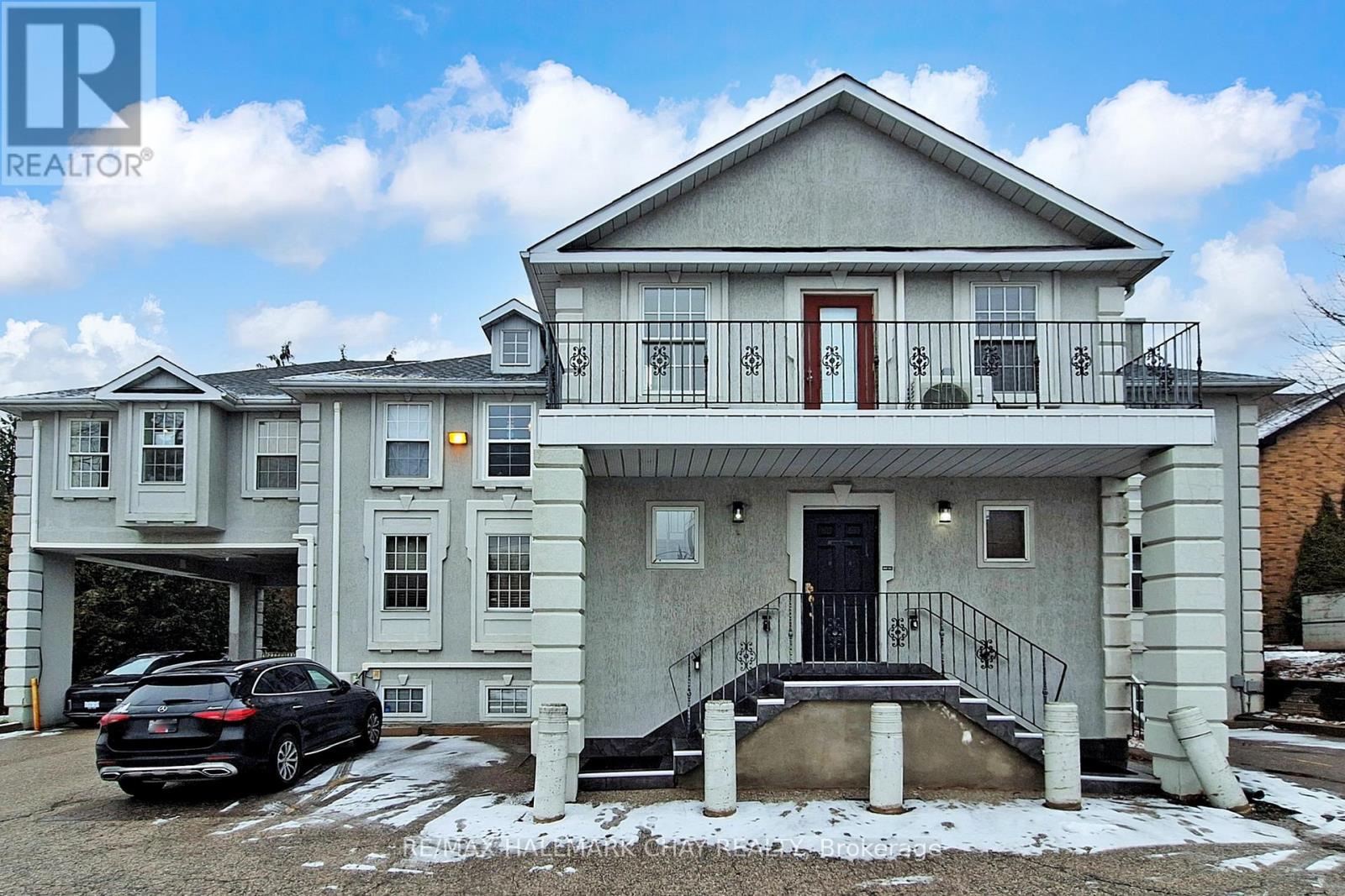 MAIN - 227 EAGLE STREET, Newmarket, Ontario