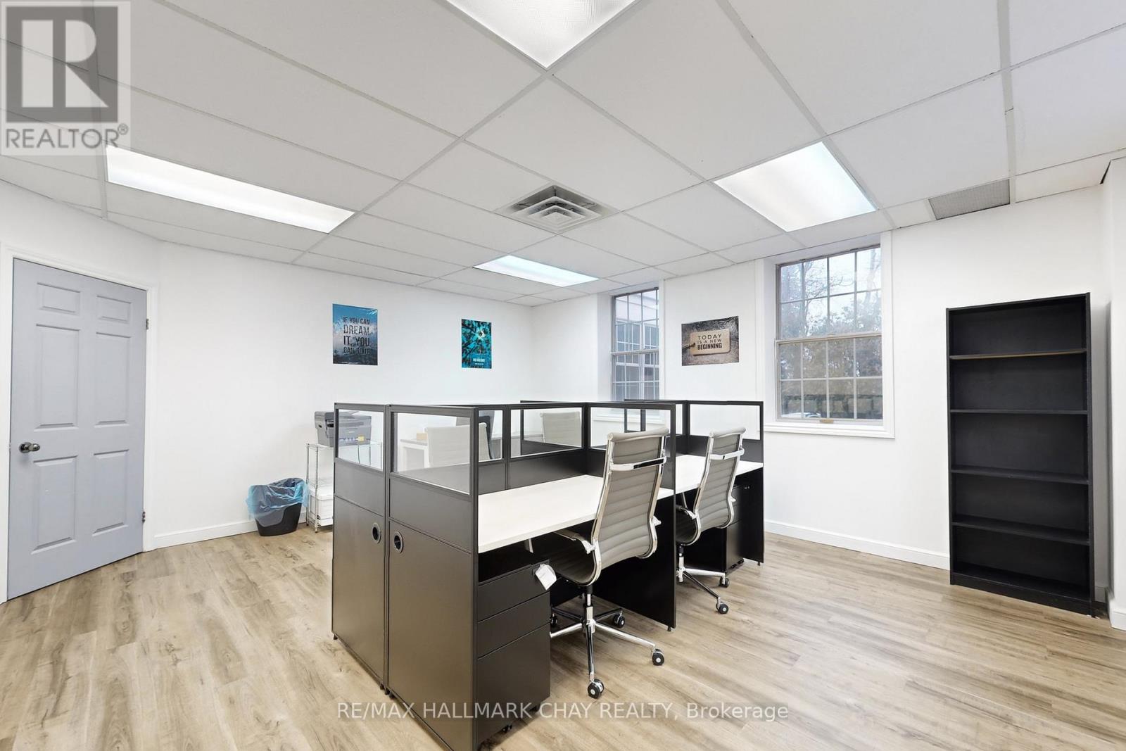 Main - 227 Eagle Street, Newmarket, Ontario  L3Y 1J8 - Photo 11 - N12647784