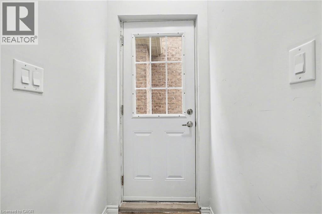 24 Derby Drive, Caledonia, Ontario  N3W 0C1 - Photo 4 - 40795024