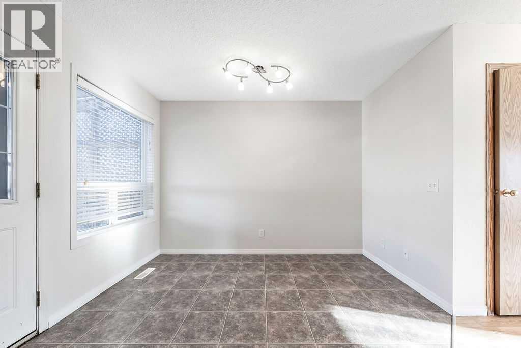154 Bridleridge Circle Sw, Calgary, Alberta  T2Y 4C7 - Photo 16 - A2276126