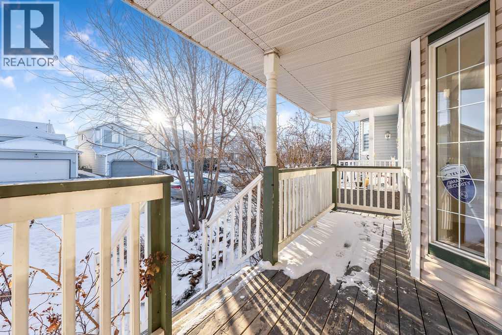 154 Bridleridge Circle Sw, Calgary, Alberta  T2Y 4C7 - Photo 3 - A2276126