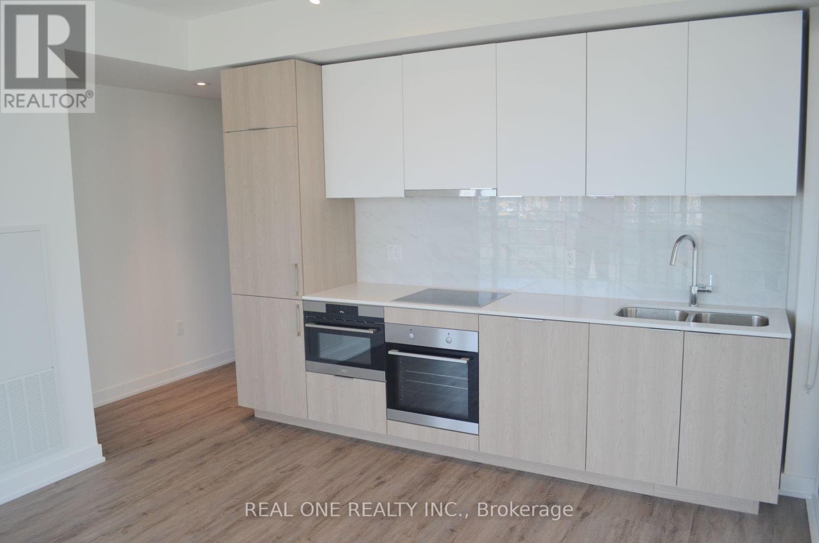 2207 - 15 Queens Quay E, Toronto, Ontario  M5E 0A4 - Photo 10 - C12649794