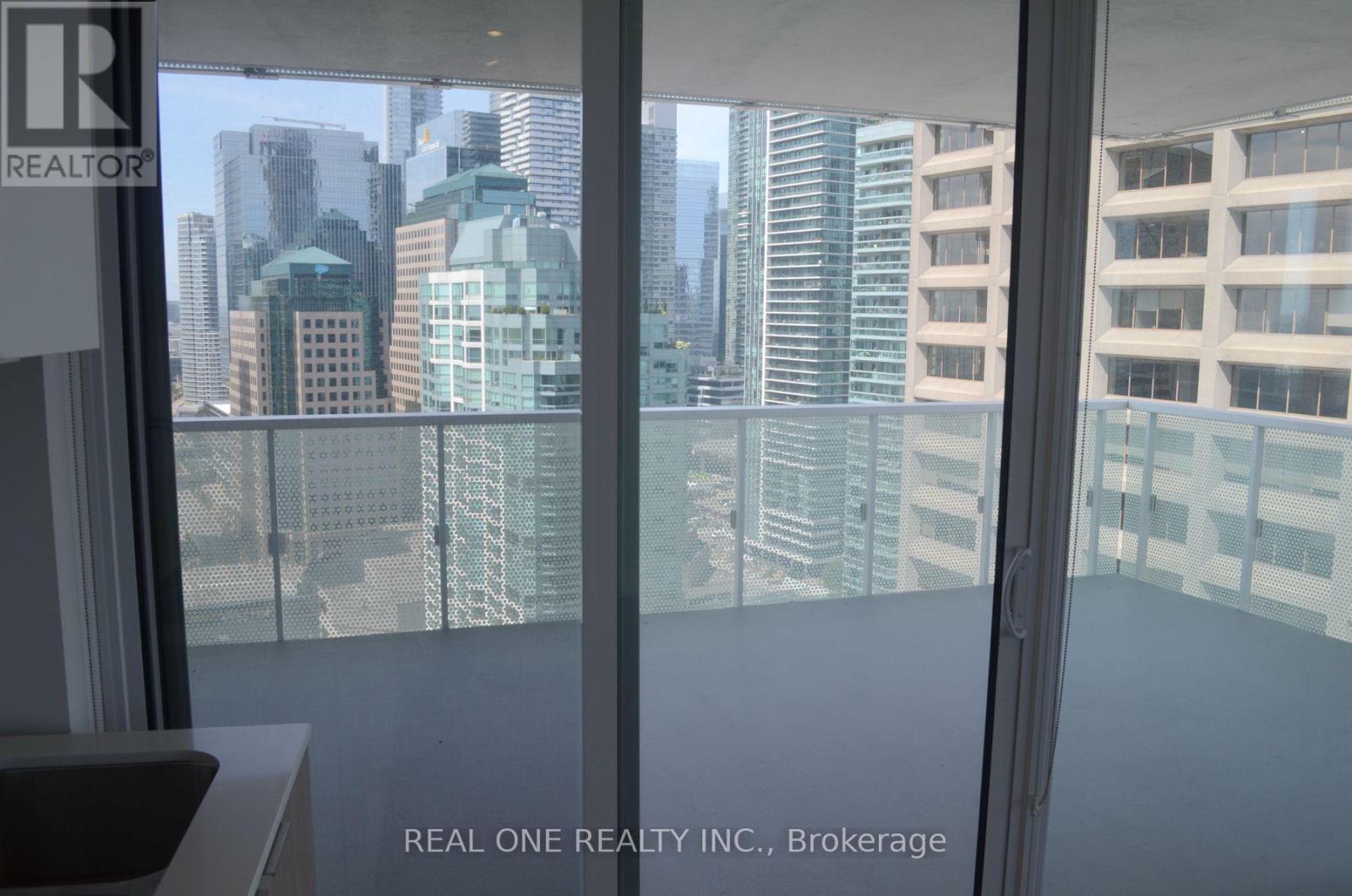 2207 - 15 Queens Quay E, Toronto, Ontario  M5E 0A4 - Photo 16 - C12649794