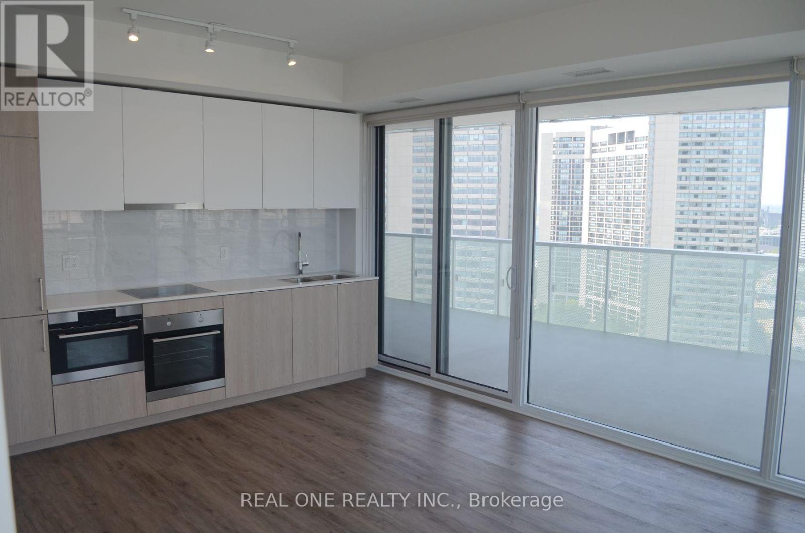 2207 - 15 Queens Quay E, Toronto, Ontario  M5E 0A4 - Photo 9 - C12649794