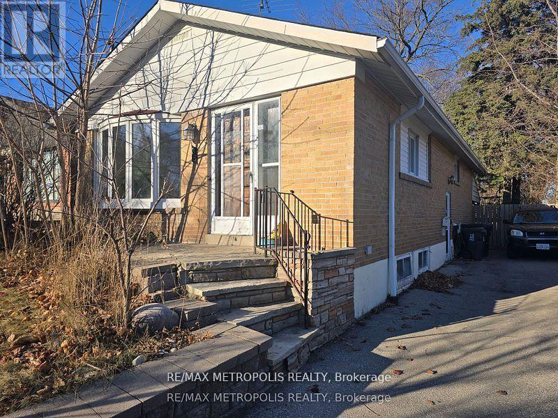 BSMT - 38 COPPING ROAD, Toronto, Ontario