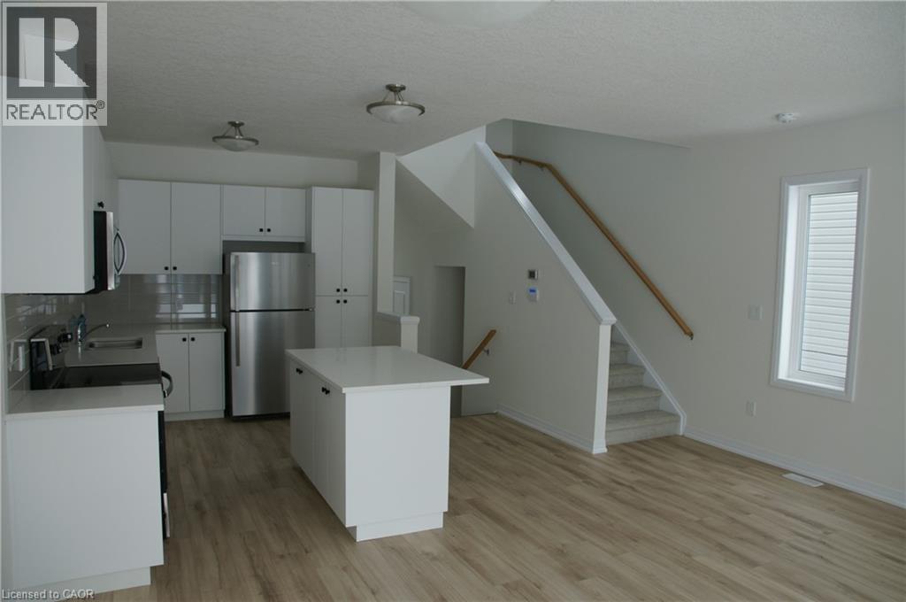 111 Winter Wren Crescent, Kitchener, Ontario  N2P 0L5 - Photo 5 - 40794567