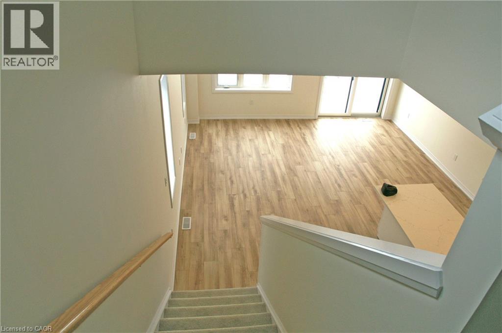 111 Winter Wren Crescent, Kitchener, Ontario  N2P 0L5 - Photo 8 - 40794567