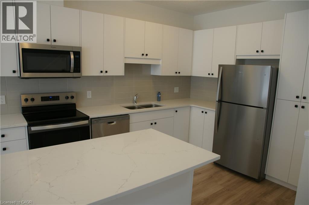 111 Winter Wren Crescent, Kitchener, Ontario  N2P 0L5 - Photo 7 - 40794567