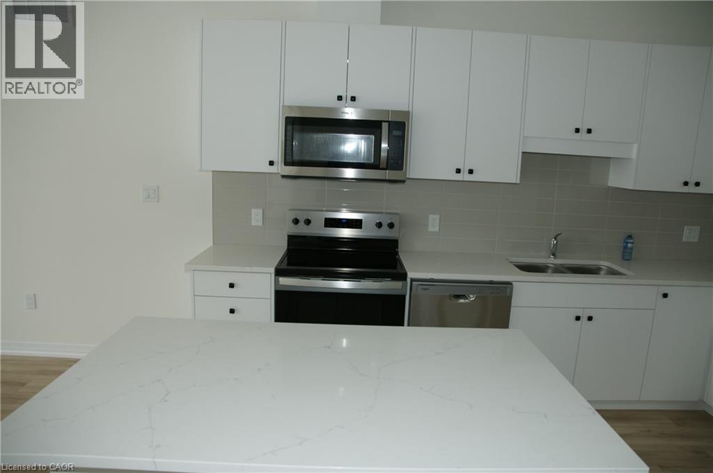 111 Winter Wren Crescent, Kitchener, Ontario  N2P 0L5 - Photo 6 - 40794567