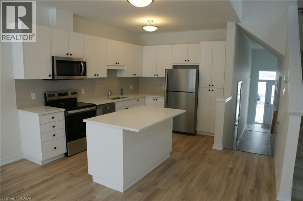 111 Winter Wren Crescent, Kitchener, Ontario  N2P 0L5 - Photo 2 - 40794567