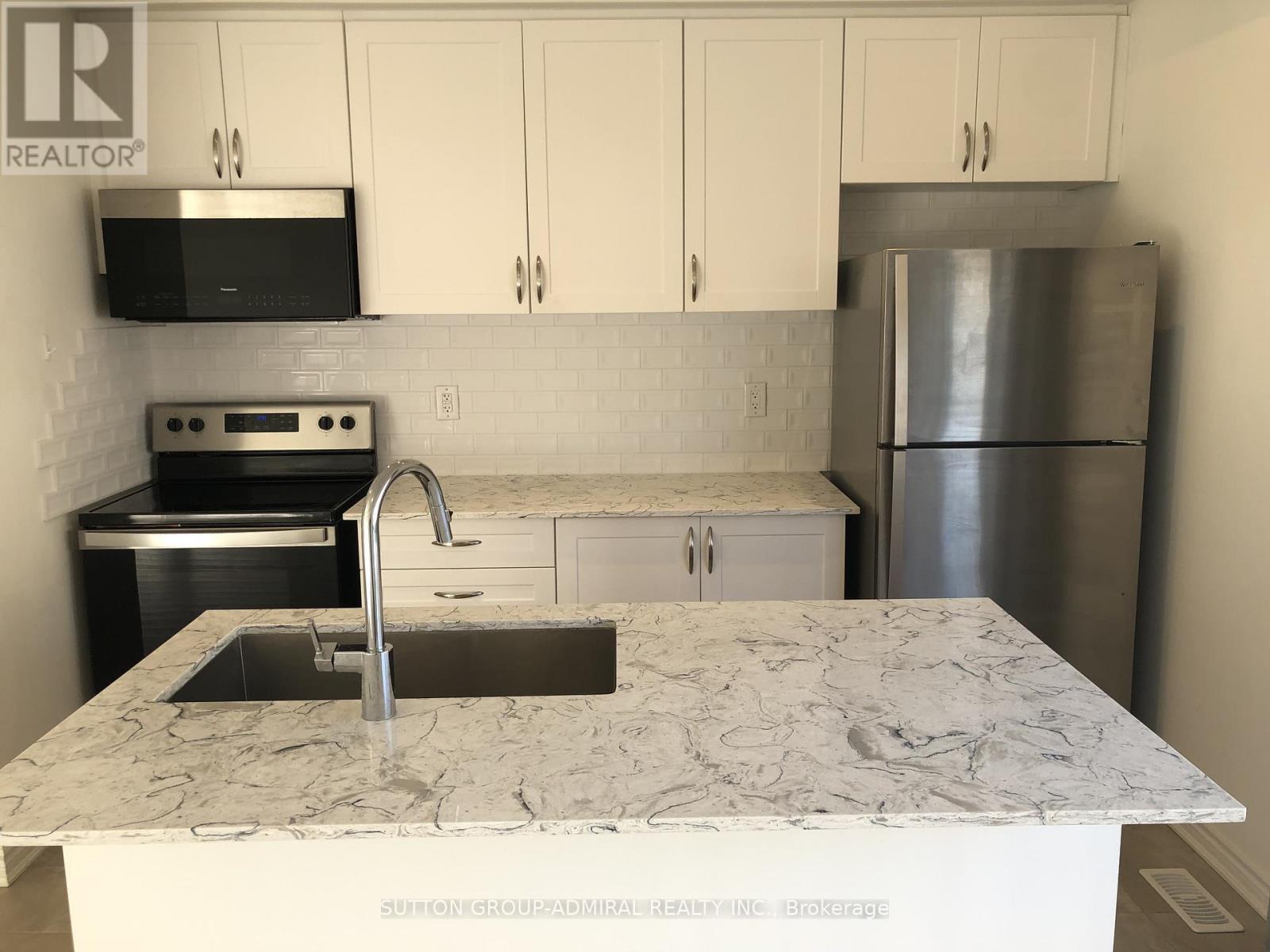 9 Dunes Drive, Wasaga Beach, Ontario  L9Z 0J1 - Photo 10 - S12649578