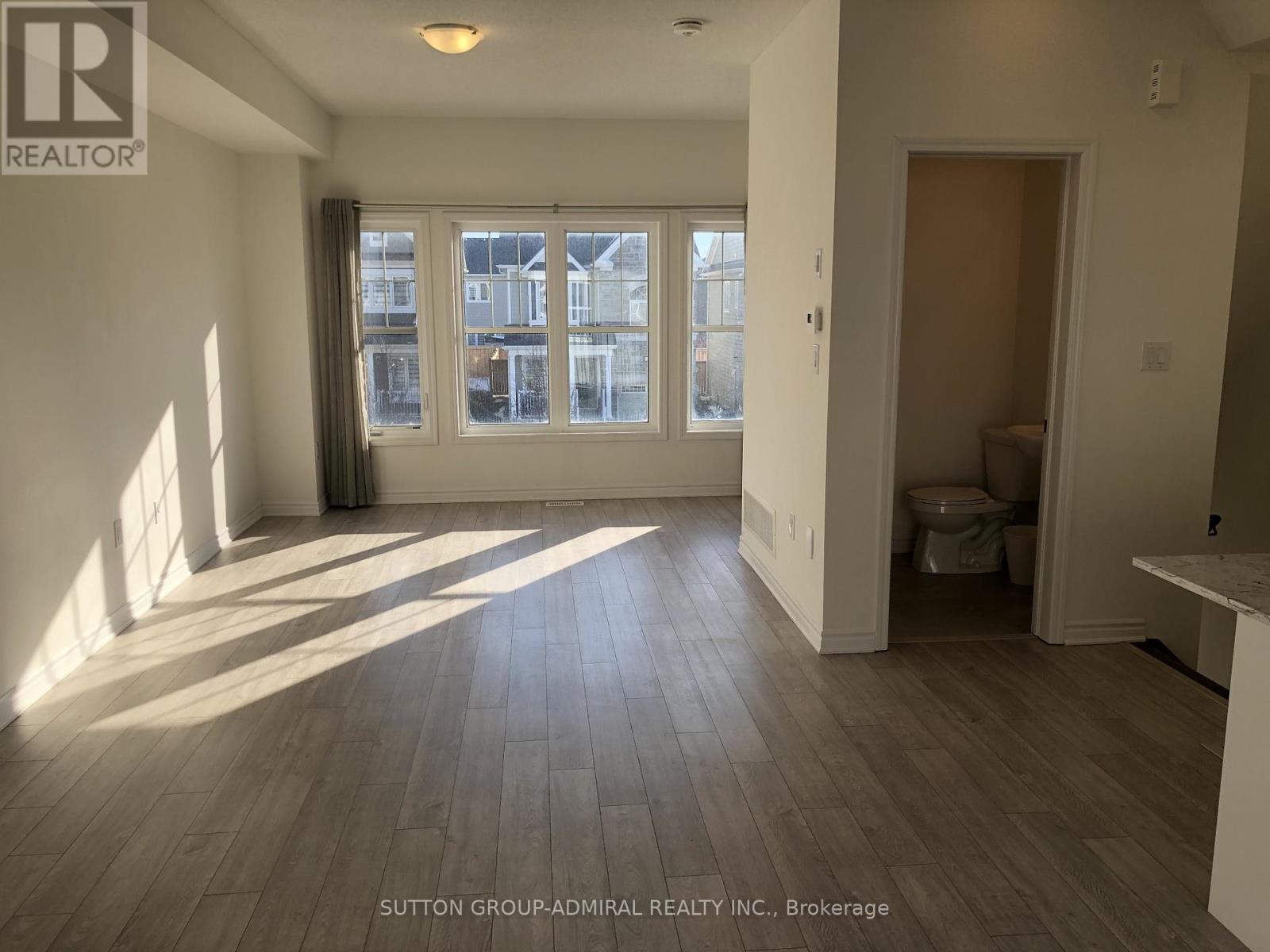 9 Dunes Drive, Wasaga Beach, Ontario  L9Z 0J1 - Photo 4 - S12649578