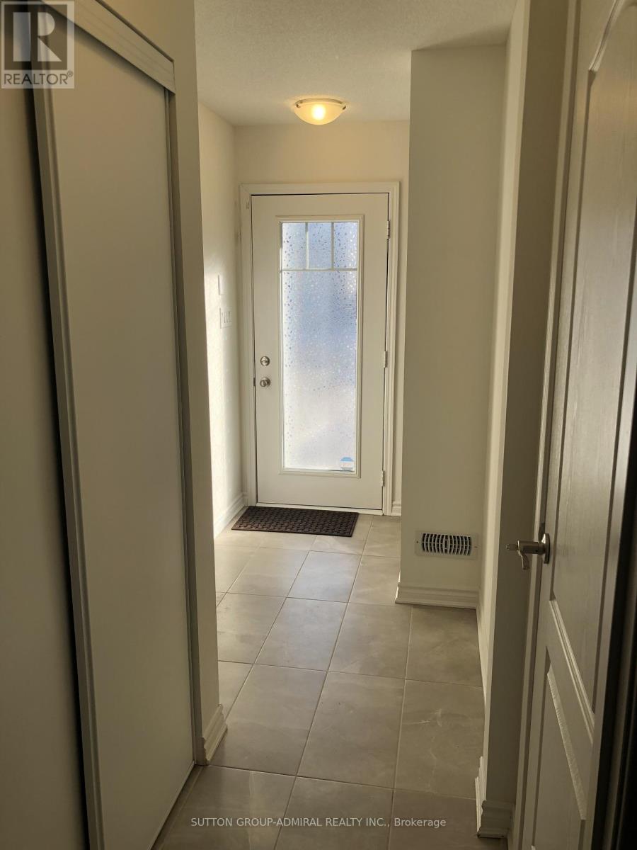 9 Dunes Drive, Wasaga Beach, Ontario  L9Z 0J1 - Photo 3 - S12649578