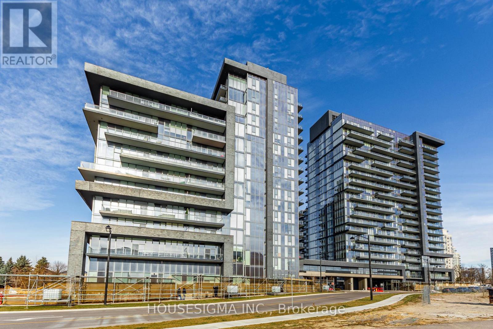 708 - 10 GATINEAU DRIVE, Vaughan, Ontario