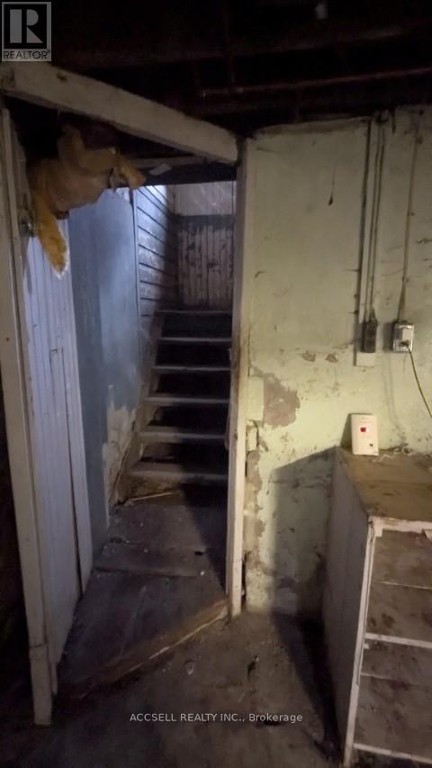 177 Greenwood Avenue, Toronto, Ontario  M4L 2P8 - Photo 7 - E12649810