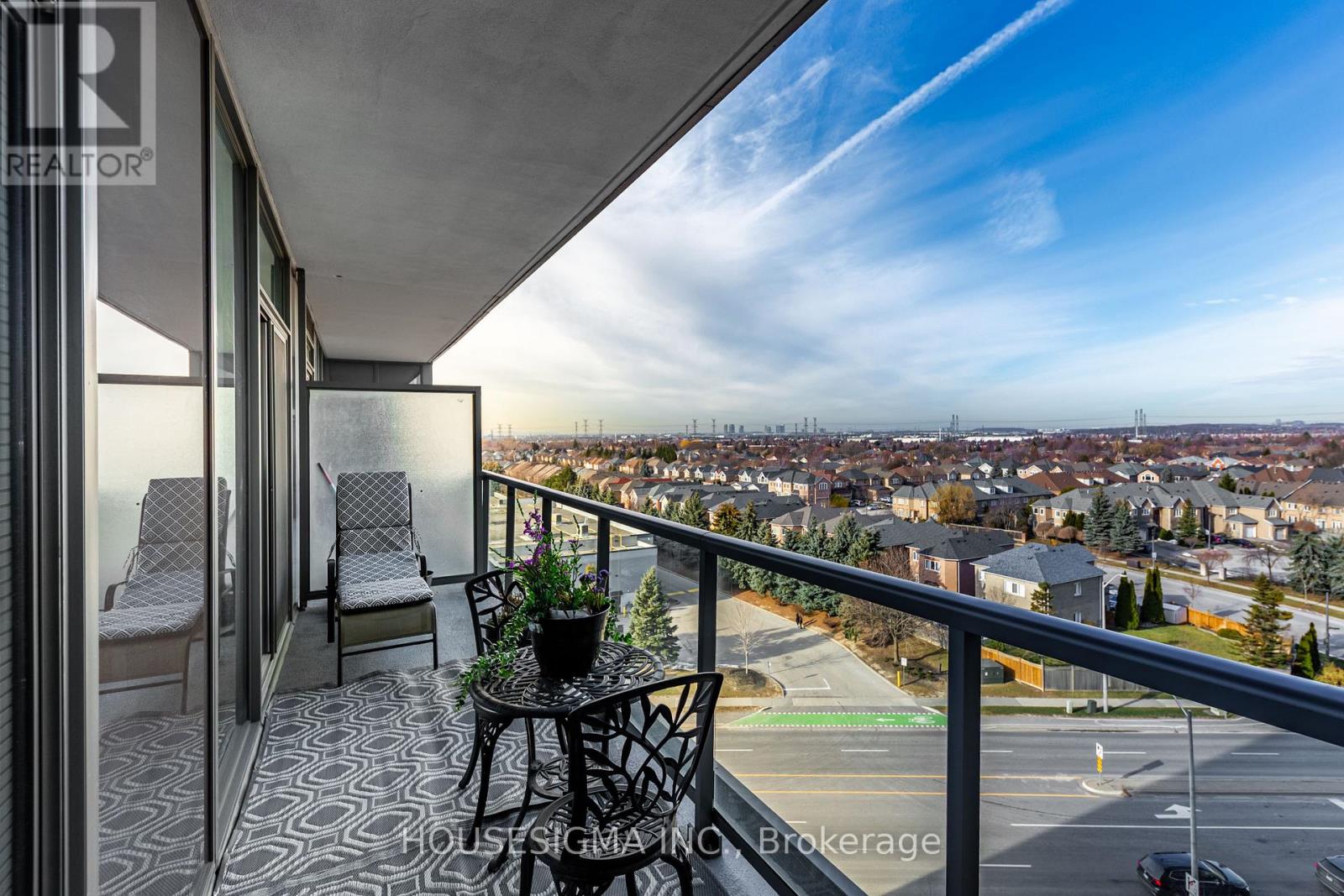 708 - 10 Gatineau Drive, Vaughan, Ontario  L4J 0L2 - Photo 18 - N12649806