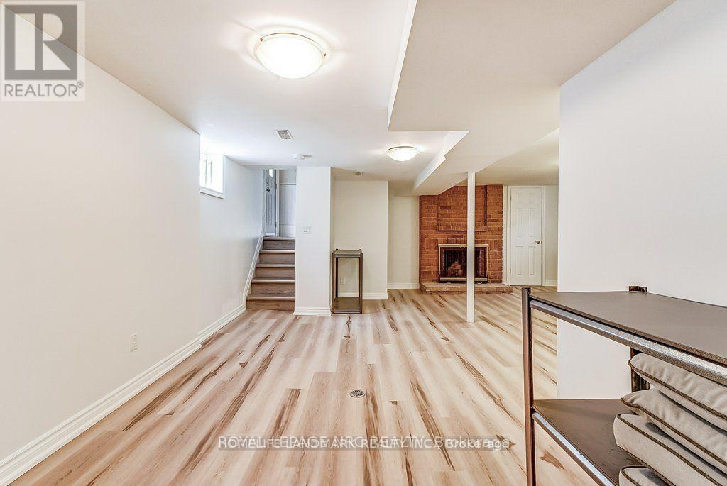 Upstairs - 30 Fourth Street, Toronto, Ontario  M8V 2Y3 - Photo 5 - W12649818