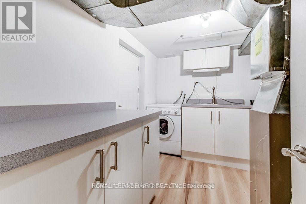 Upstairs - 30 Fourth Street, Toronto, Ontario  M8V 2Y3 - Photo 7 - W12649818