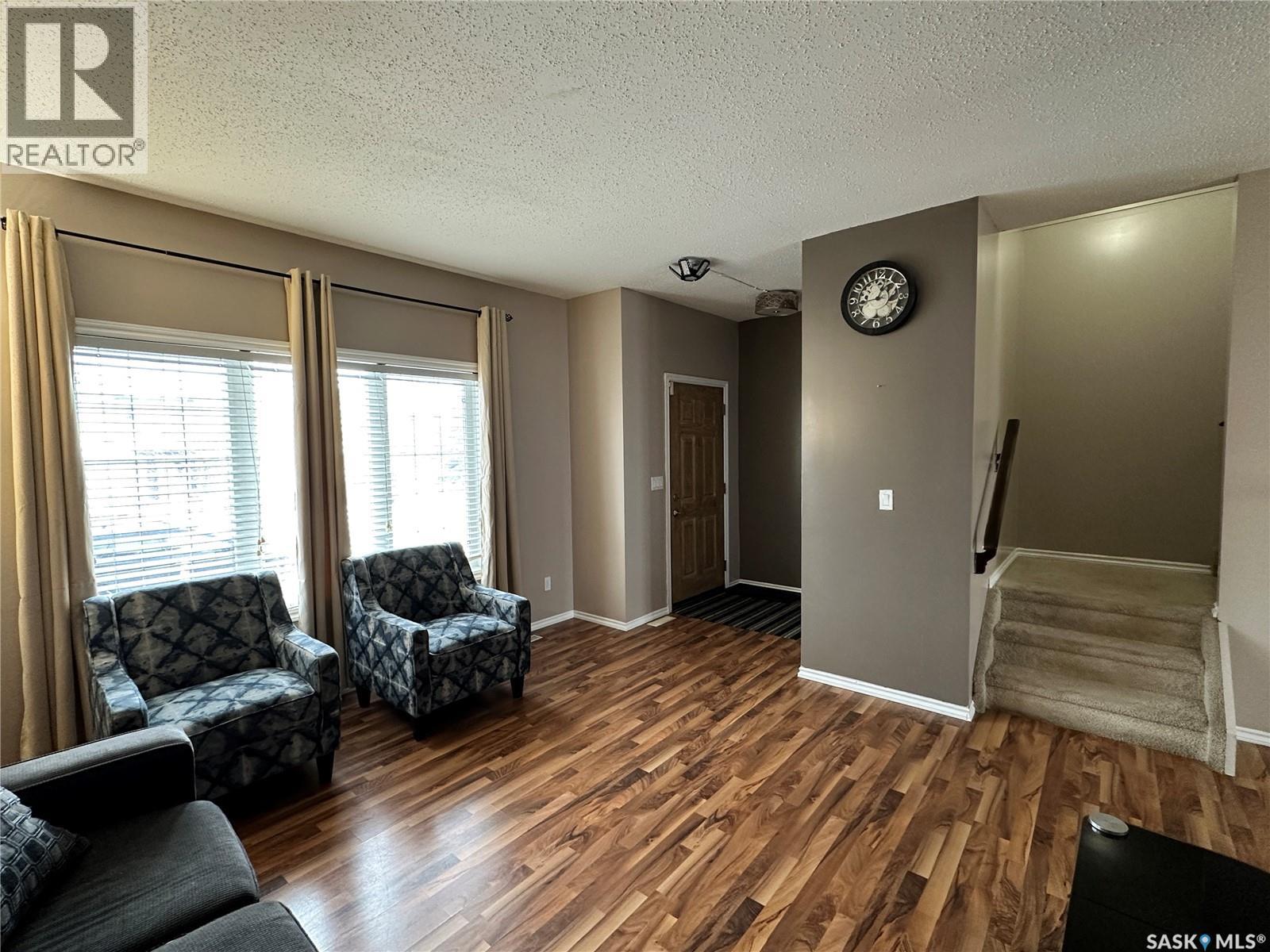 110 Lynd Crescent, Saskatoon, Saskatchewan  S7T 0G9 - Photo 4 - SK025343