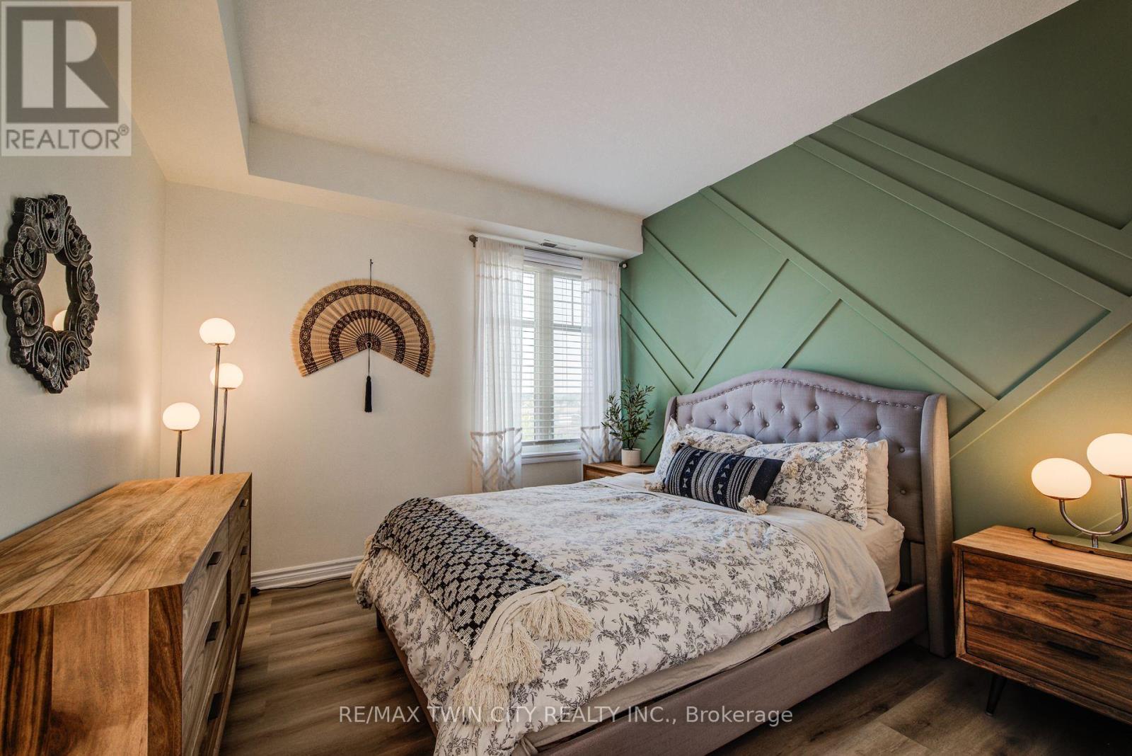 401 - 2 Colonial Drive, Guelph, Ontario  N1L 0K8 - Photo 9 - X12649814