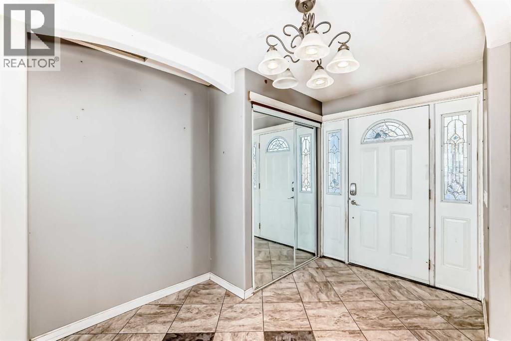 284211 Township Road 252, Rural Rocky View County, Alberta  T1Z 0M7 - Photo 4 - A2275897