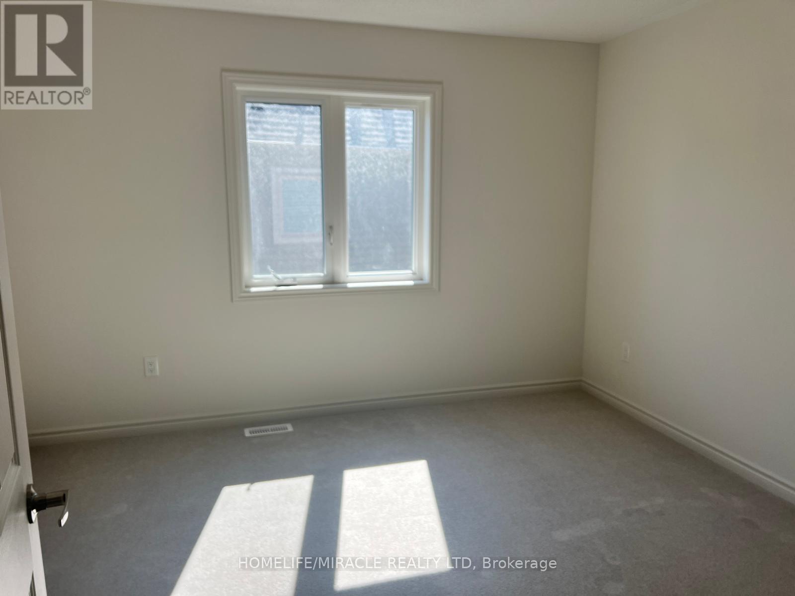 1004 Trailsview Avenue, Cobourg, Ontario  K9A 4K3 - Photo 21 - X12567034