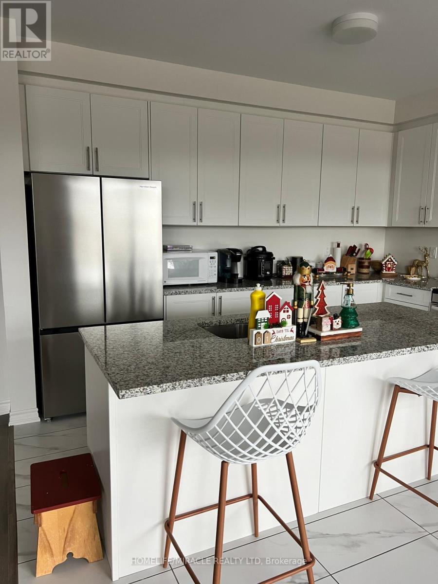 1004 Trailsview Avenue, Cobourg, Ontario  K9A 4K3 - Photo 10 - X12567034