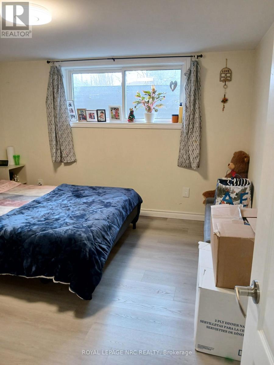 Lower Unit - 6560 Leeming Street, Niagara Falls, Ontario  L2G 1K7 - Photo 6 - X12649824