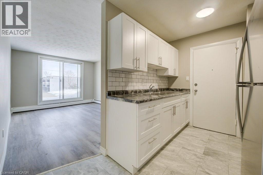 82 Elgin Street S Unit# 19, Cambridge, Ontario  N1R 5G5 - Photo 8 - 40794566