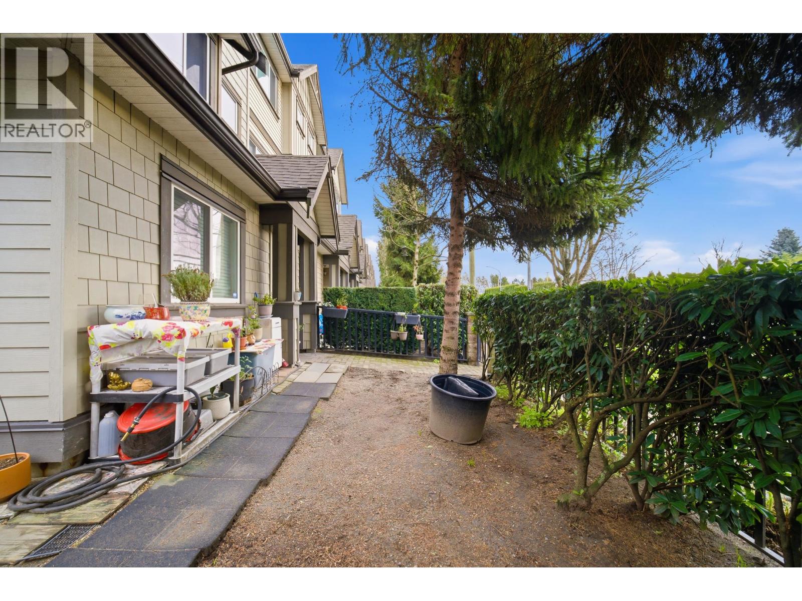 Listing Picture 24 of 26 : 11 10999 STEVESTON HIGHWAY, Richmond / 烈治文 - 魯藝地產 Yvonne Lu Group - MLS Medallion Club Member