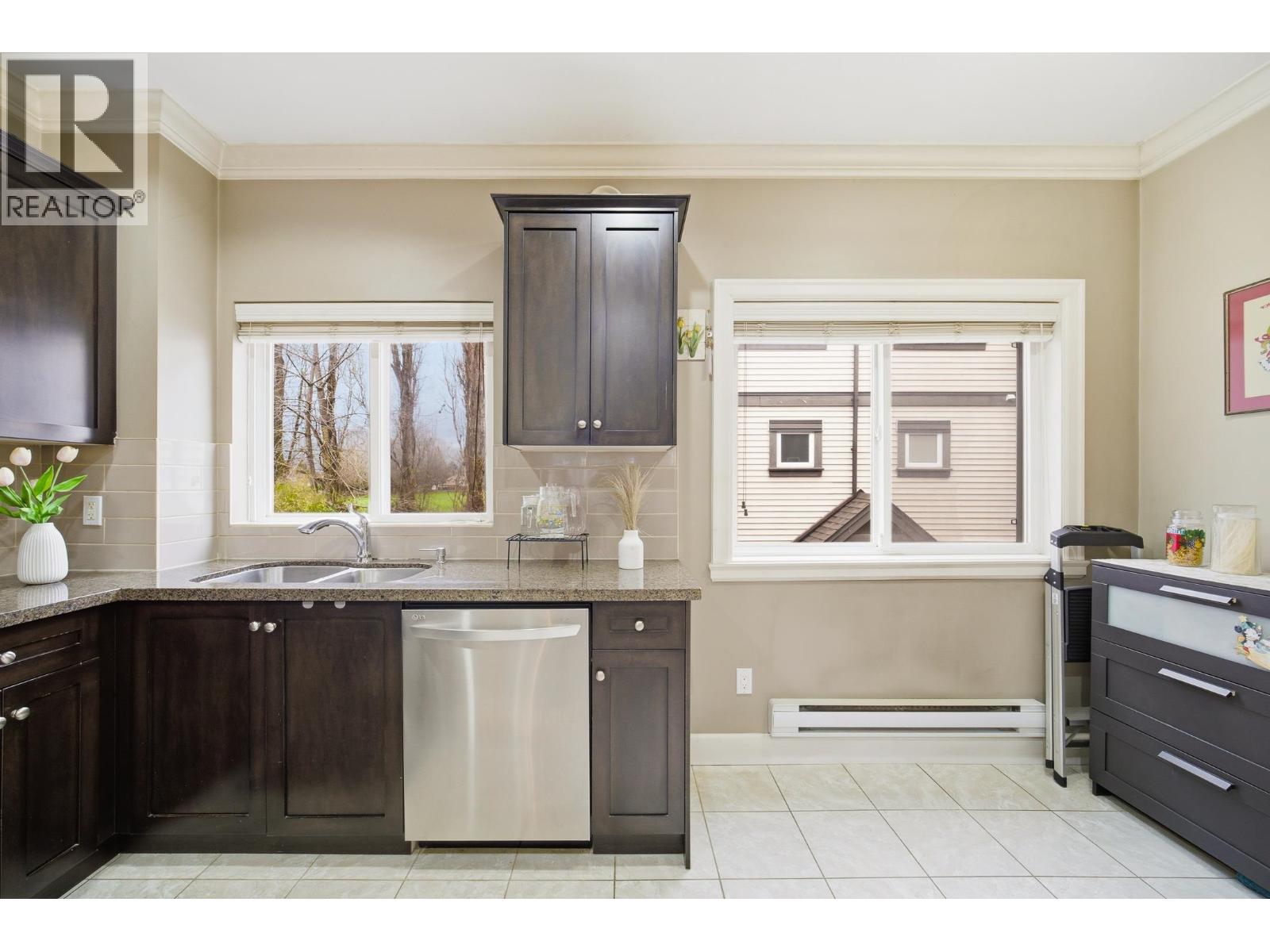 Listing Picture 6 of 26 : 11 10999 STEVESTON HIGHWAY, Richmond / 烈治文 - 魯藝地產 Yvonne Lu Group - MLS Medallion Club Member