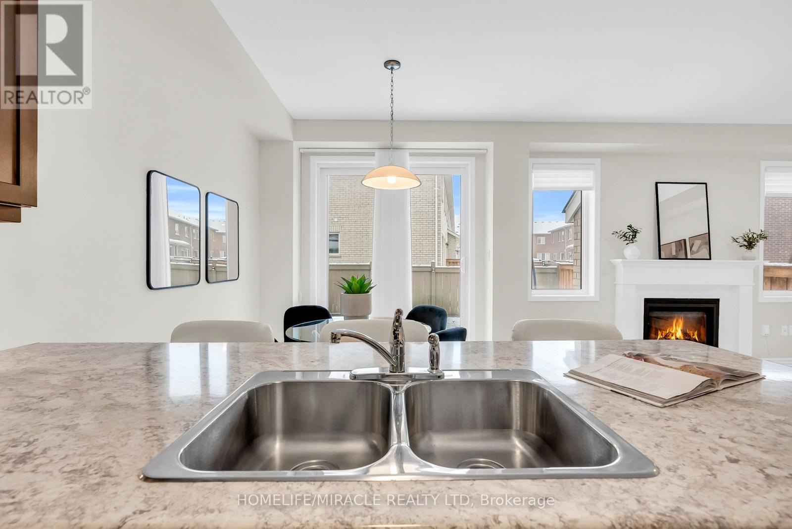 1344 Rose Way, Milton, Ontario  L9E 1M5 - Photo 25 - W12649836