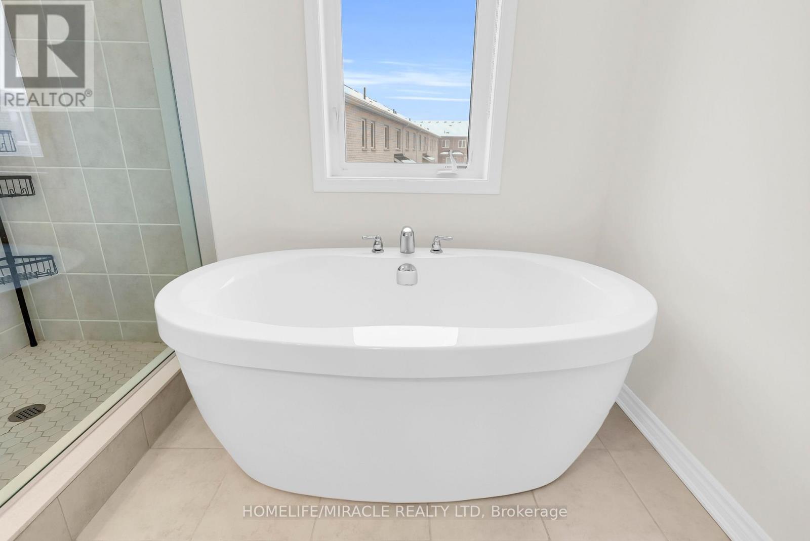 1344 Rose Way, Milton, Ontario  L9E 1M5 - Photo 36 - W12649836