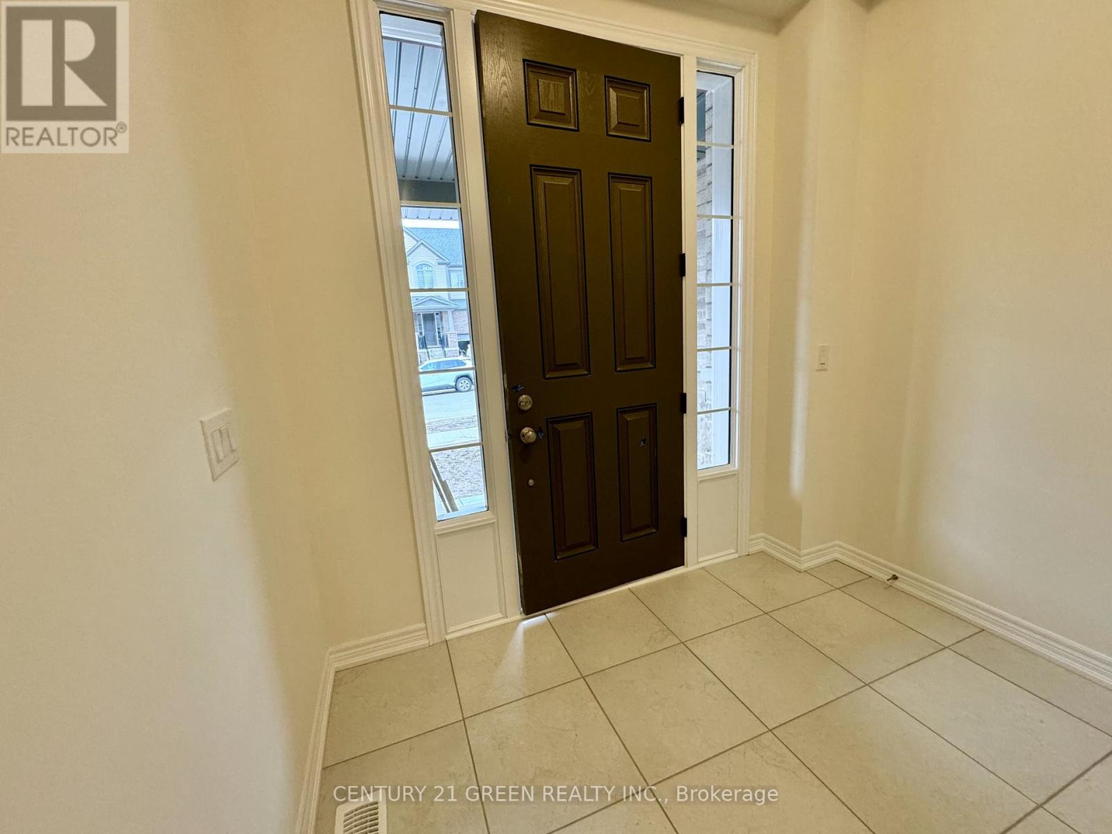 183 Broadacre Drive, Kitchener, Ontario  N2R 0S6 - Photo 3 - X12649846