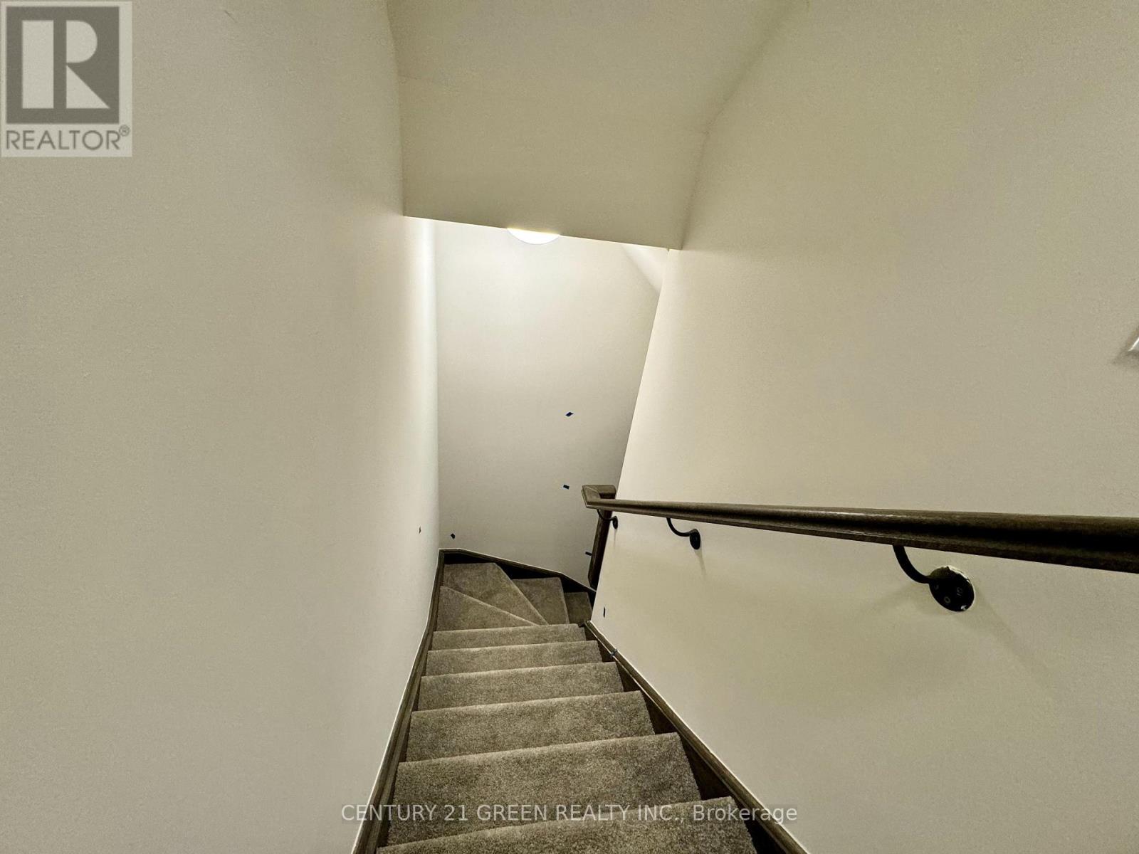 183 Broadacre Drive, Kitchener, Ontario  N2R 0S6 - Photo 35 - X12649846