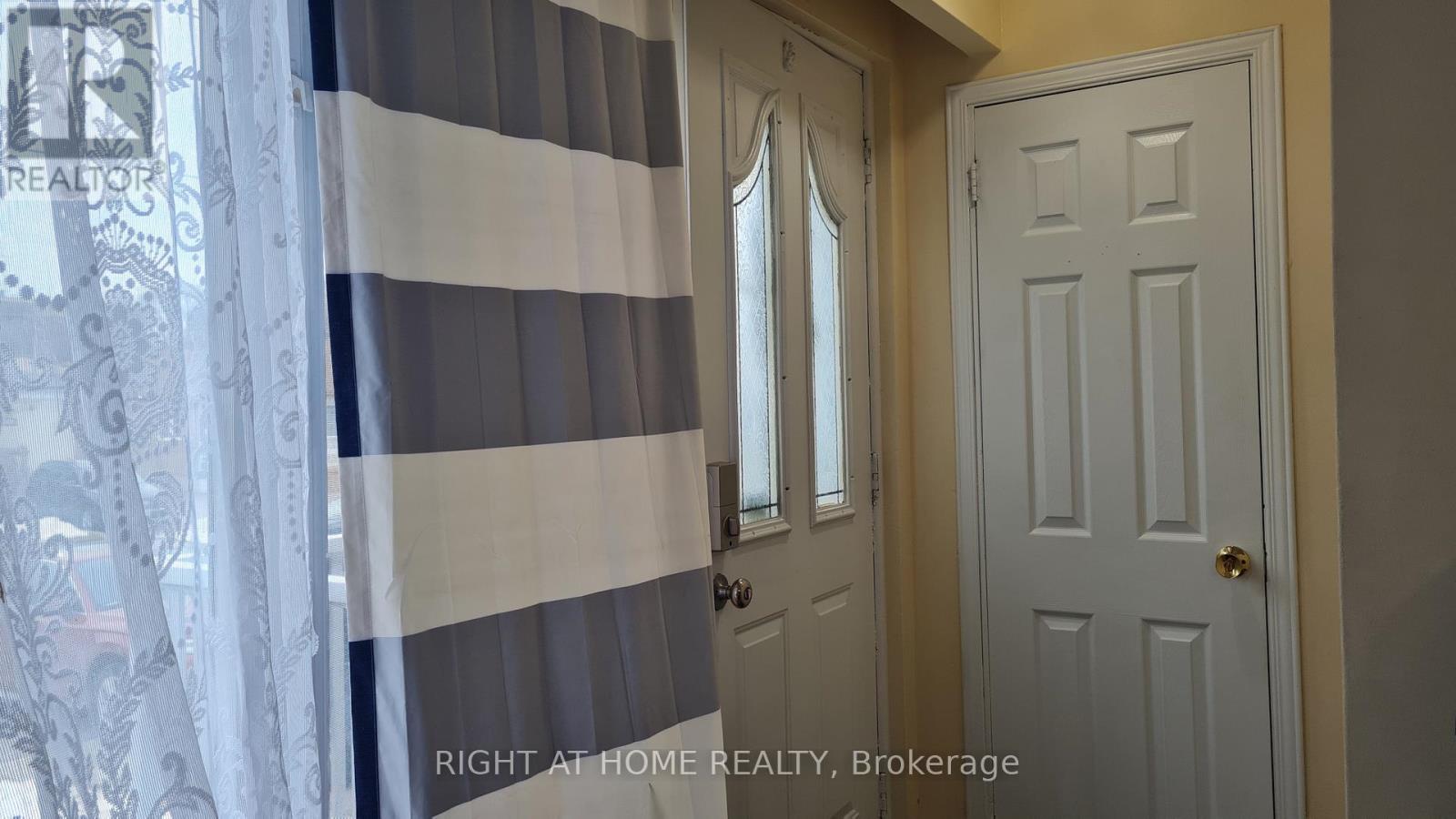 124 Overture Road, Toronto, Ontario  M1E 2W4 - Photo 6 - E12649860