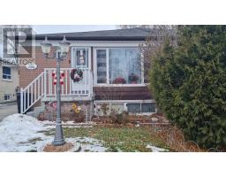 124 OVERTURE ROAD, Toronto, Ontario