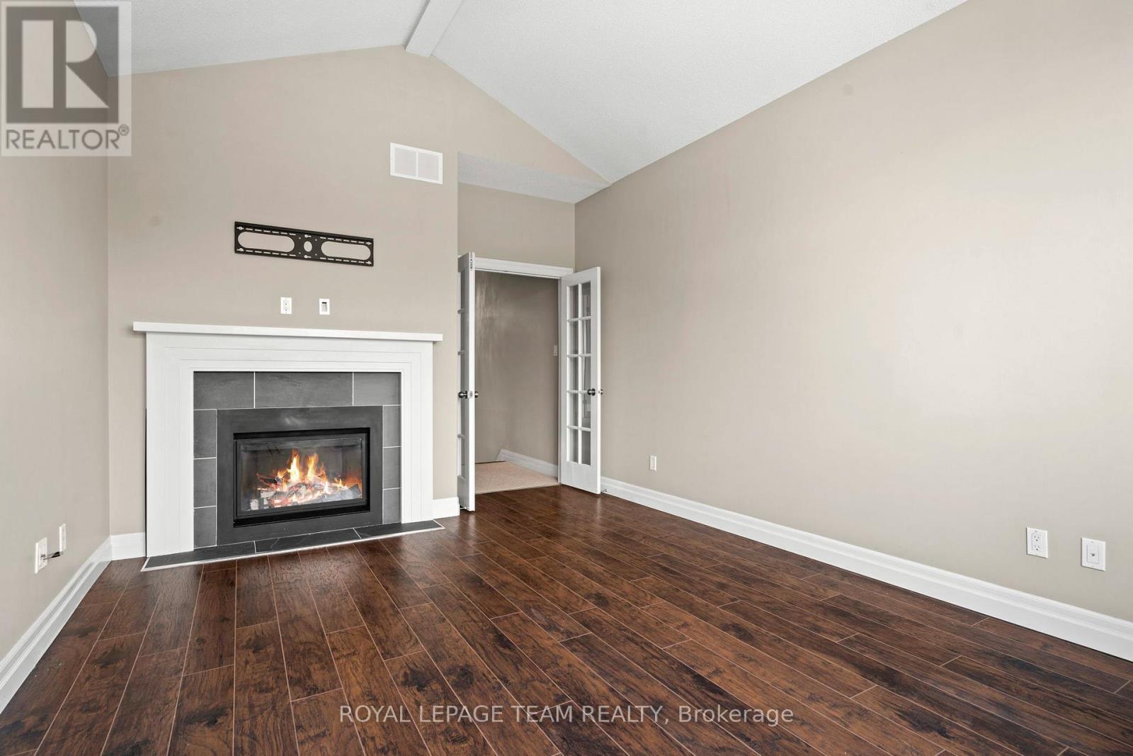 165 Woodhurst Crescent, Ottawa, Ontario  K2S 0T5 - Photo 15 - X12649866