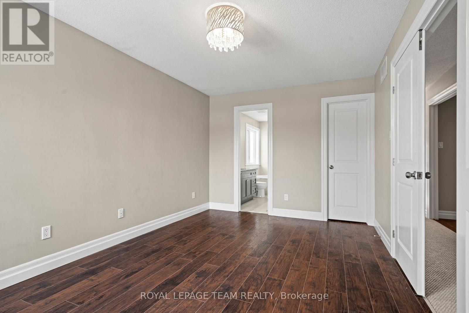 165 Woodhurst Crescent, Ottawa, Ontario  K2S 0T5 - Photo 19 - X12649866