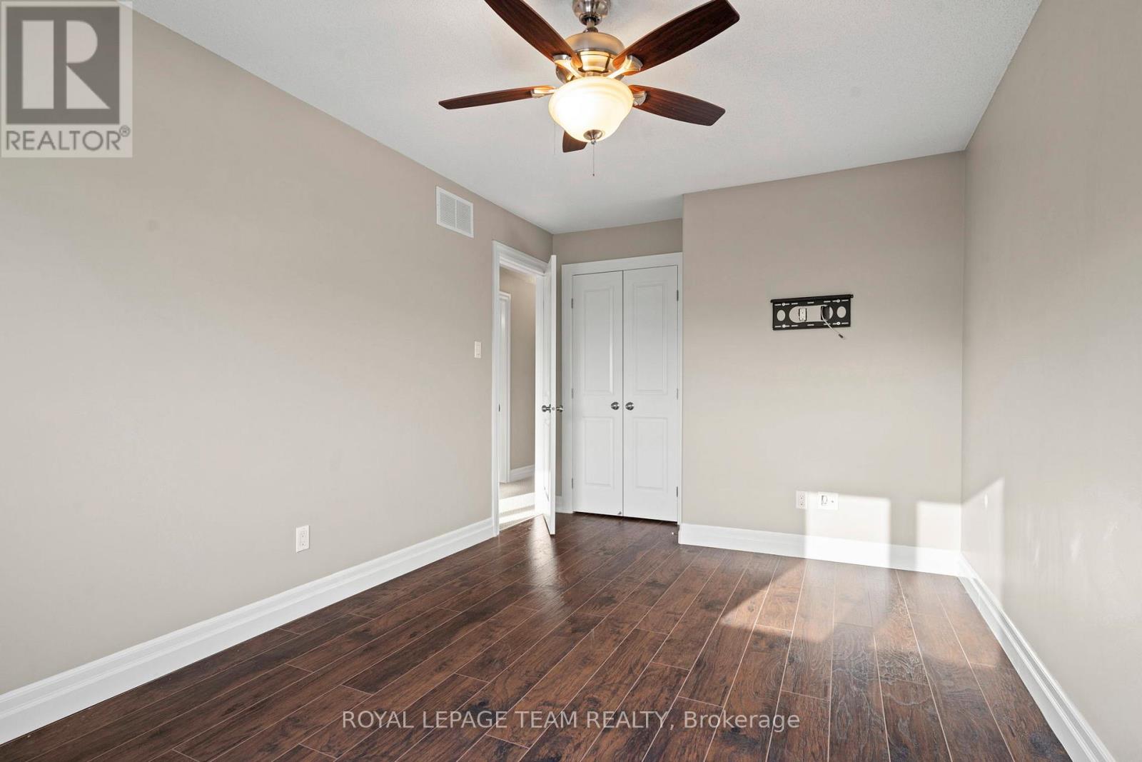 165 Woodhurst Crescent, Ottawa, Ontario  K2S 0T5 - Photo 27 - X12649866