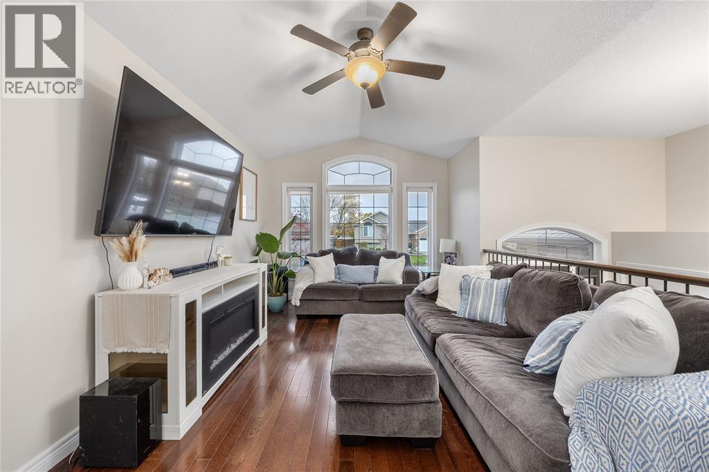 279 Homestretch Drive, St Clair, Ontario  N0N 1G0 - Photo 6 - 25028438