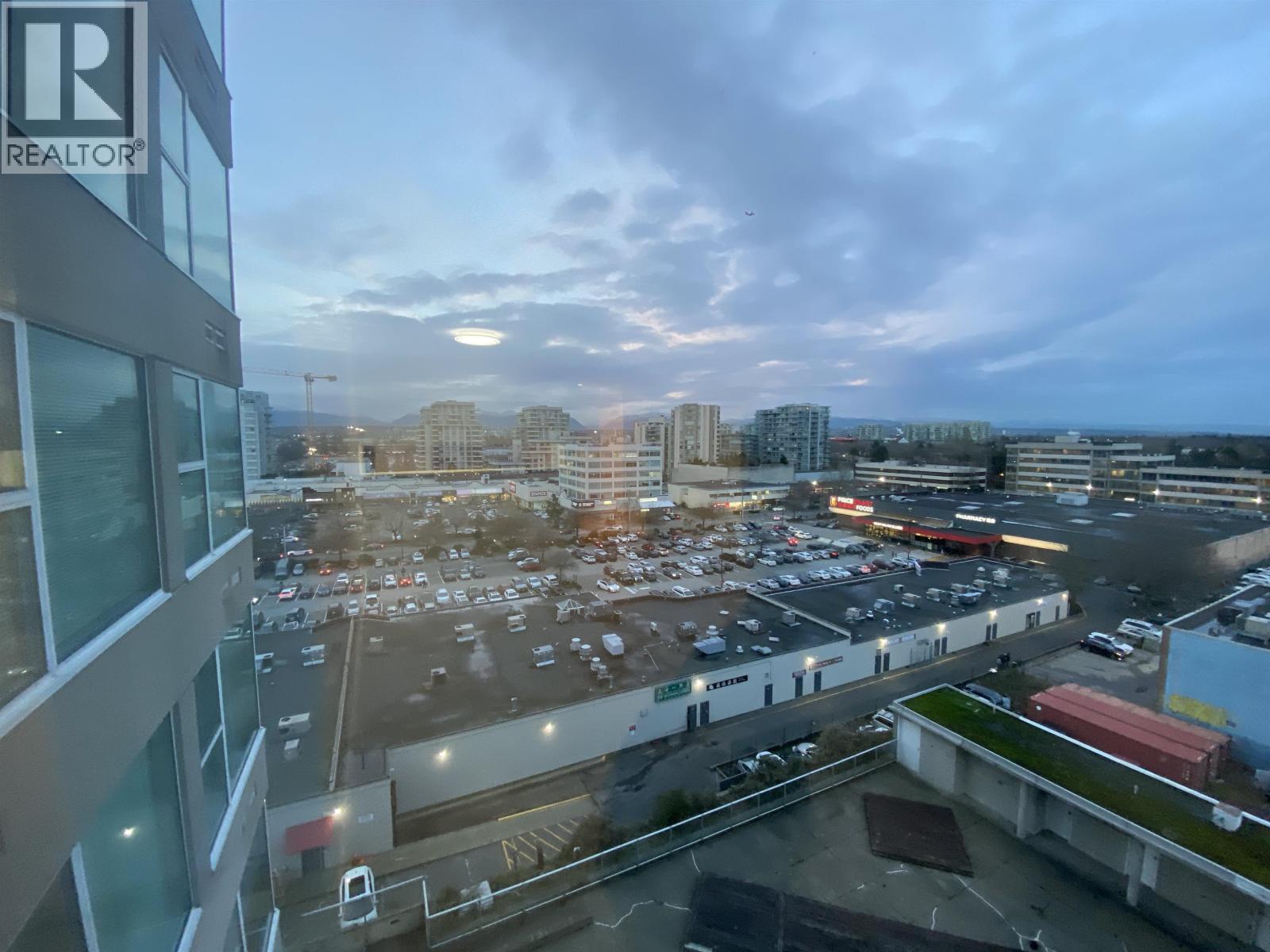 Listing Picture 26 of 31 : 604 8081 WESTMINSTER HIGHWAY, Richmond / 烈治文 - 魯藝地產 Yvonne Lu Group - MLS Medallion Club Member