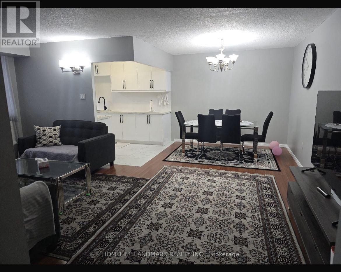 2011 - 205 Hilda Avenue, Toronto, Ontario  M2M 4B1 - Photo 11 - C12649868