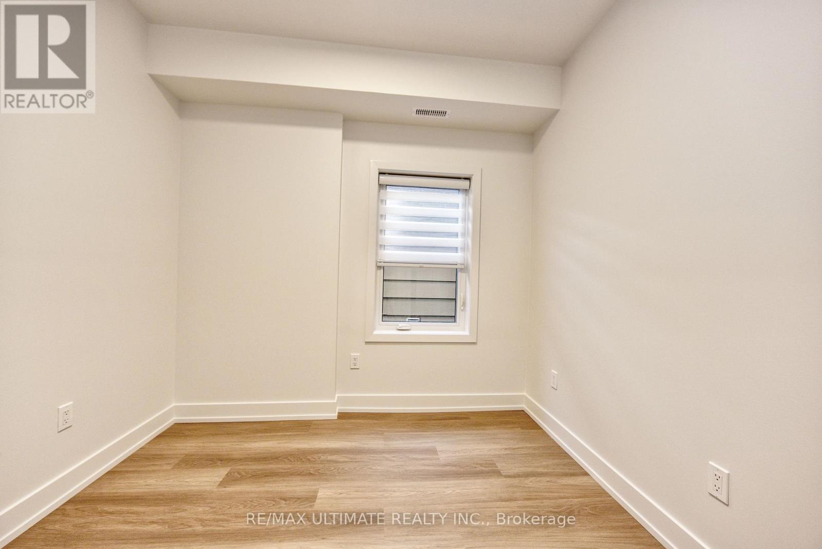 Main Floor - 385 Mcroberts Avenue, Toronto, Ontario  M6E 4R1 - Photo 14 - W12649872