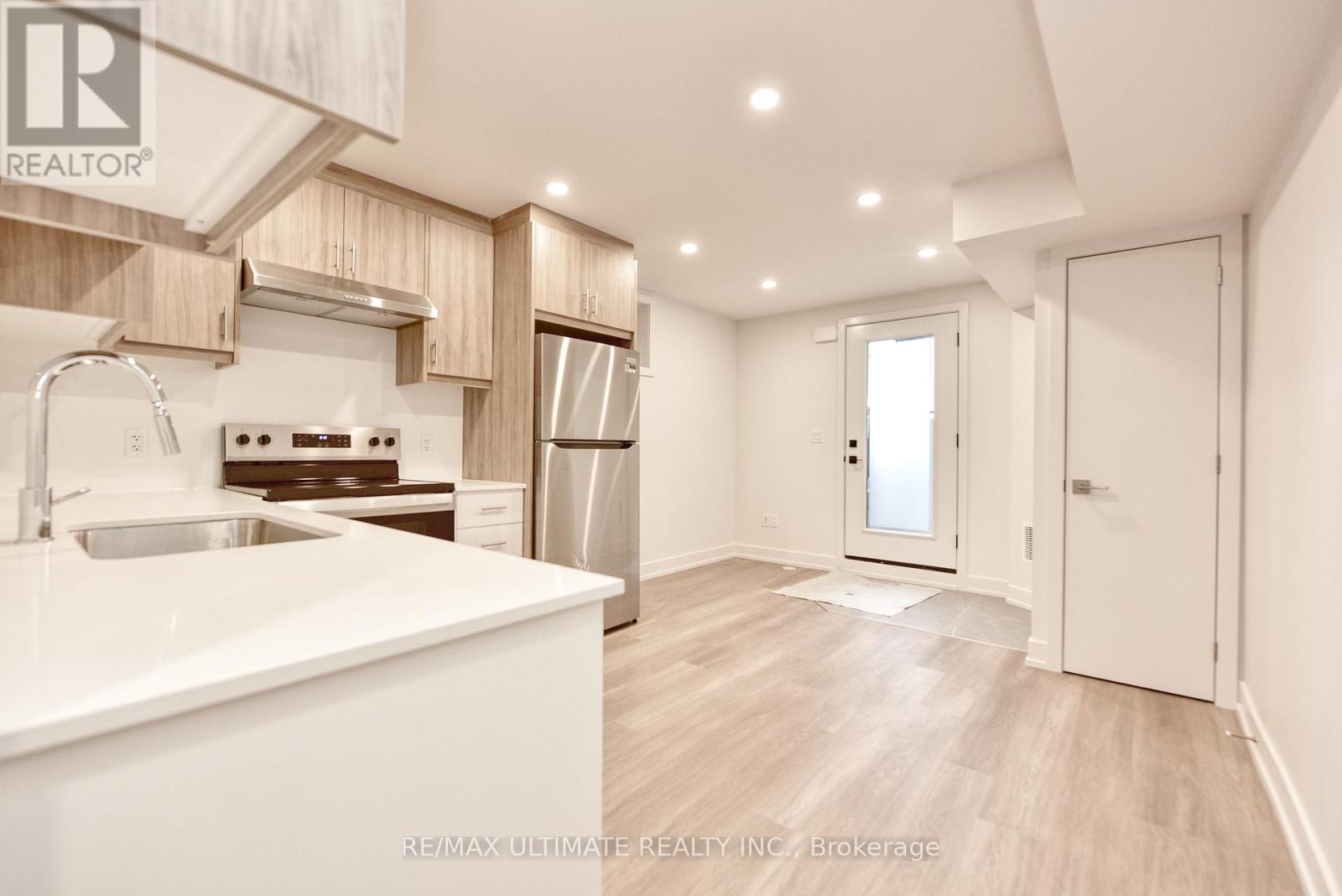 Basement - 385 Mcroberts Avenue, Toronto, Ontario  M6E 4R1 - Photo 5 - W12649876