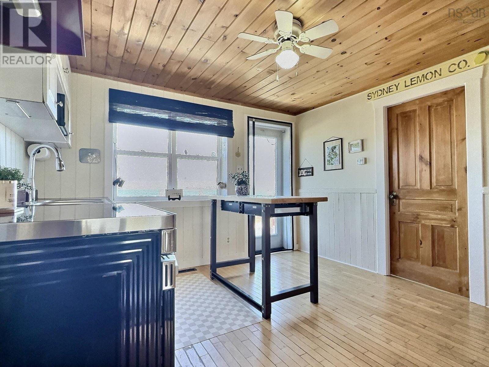 15491 Cabot Trail Road, Chéticamp, Nova Scotia  B0E 1H0 - Photo 10 - 202511032