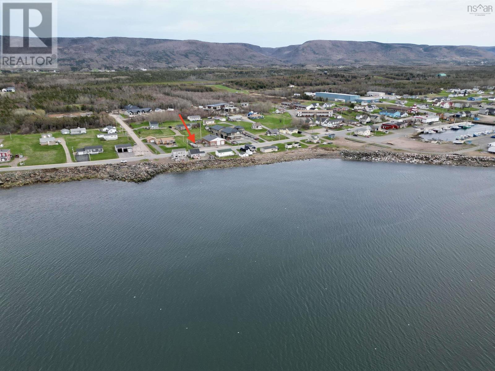 15491 Cabot Trail Road, Chéticamp, Nova Scotia  B0E 1H0 - Photo 2 - 202511032